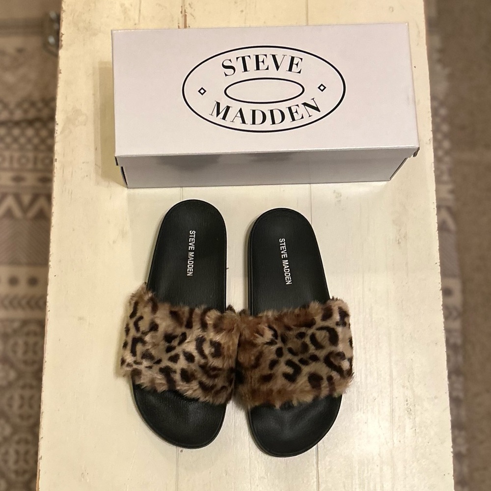 NEW Steve Madden Sateena fur slides